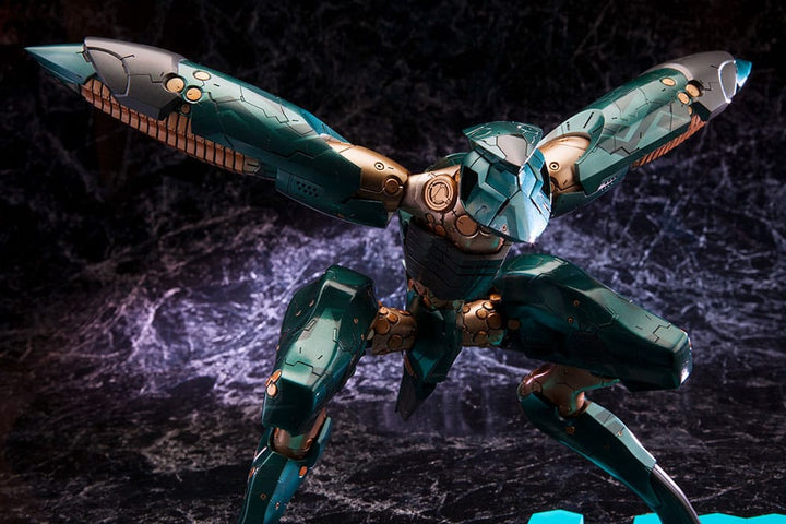 Metal Gear Solid 4 Guns of the Patriots Metal Gear Ray 1/100 Scale Plastic Model Kit