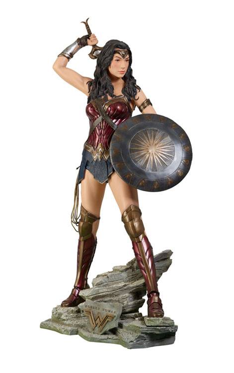 DC Comics Wonder Woman Wonder Woman Life Size Statue 224 Centimeters