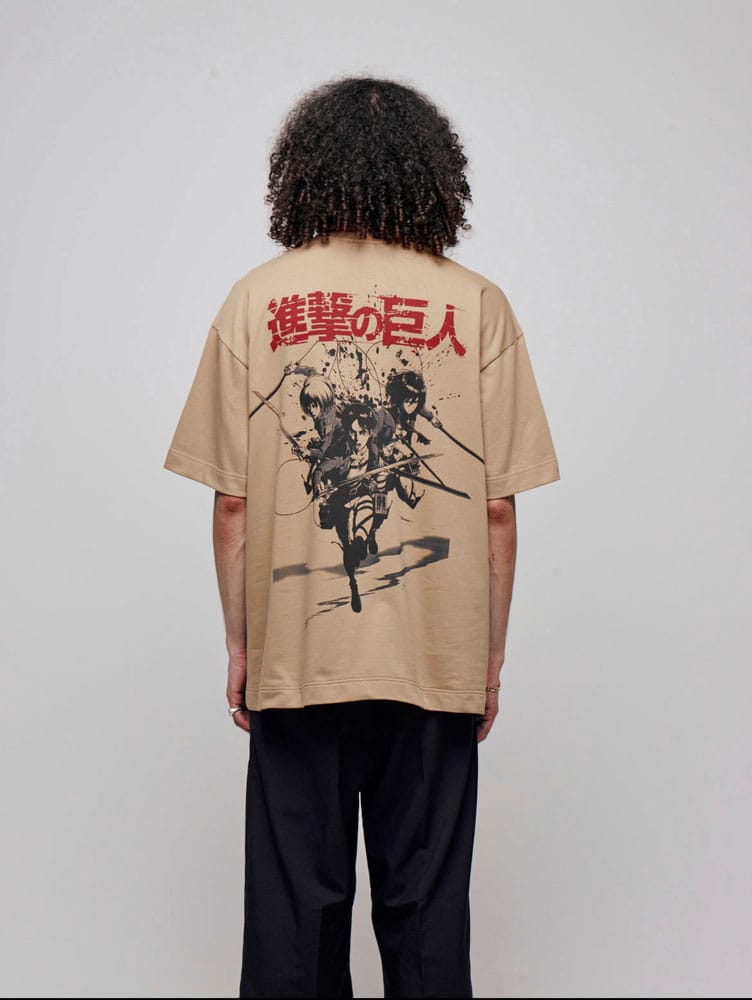 Attack on Titan Graphic Beige T Shirt Size L