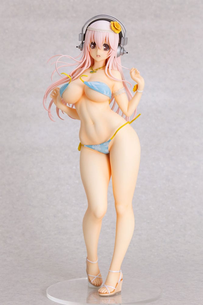 Super Sonico Summer Vacation Version 1/4.5 Scale Statue