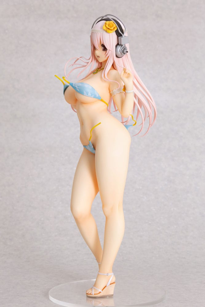 Super Sonico Summer Vacation Version 1/4.5 Scale Statue