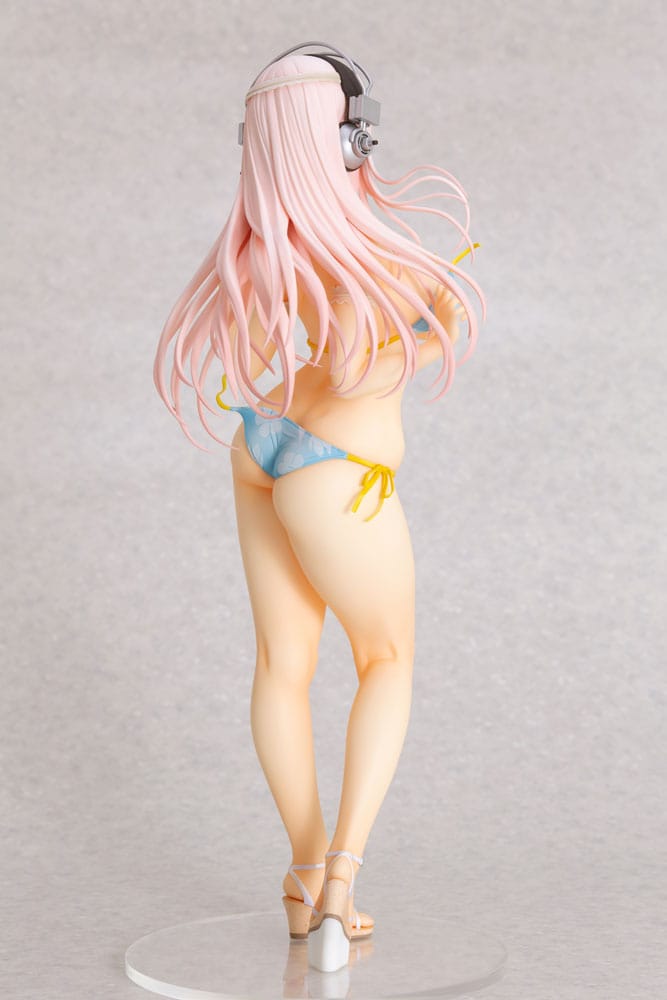 Super Sonico Summer Vacation Version 1/4.5 Scale Statue