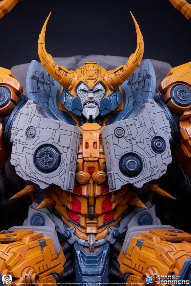 Transformers Unicron Museum Scale Statue 61 cm