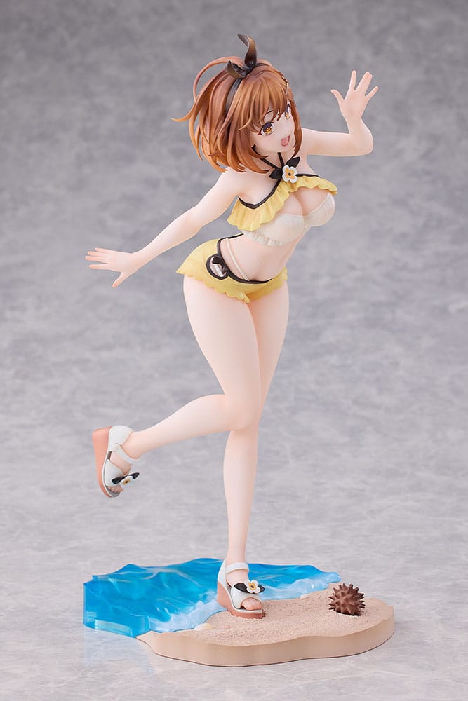 Atelier Ryza Reisalin Stout Swimsuit PVC Statue 1/7 23 cm