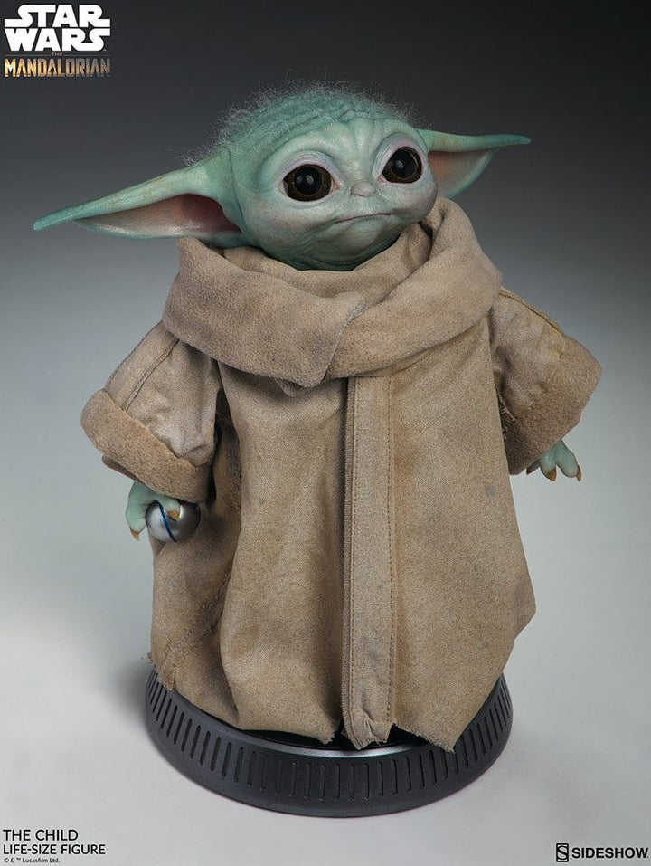 Sideshow The Mandalorian The Child (Grogu) 1:1 Scale Life-Size Figure