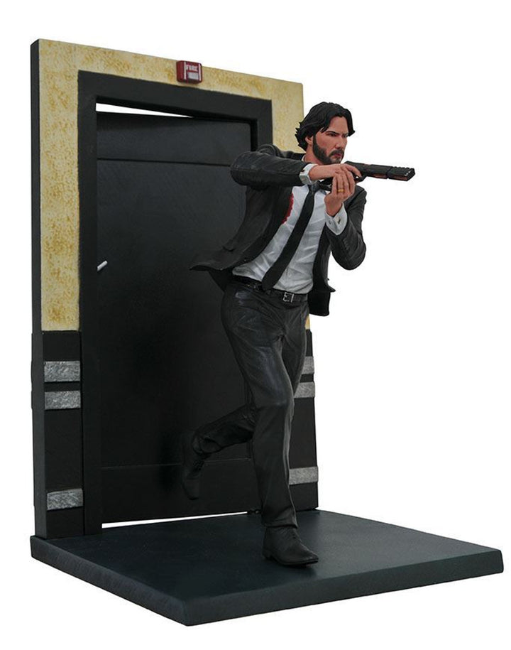Diamond Select John Wick (Running) Gallery Diorama
