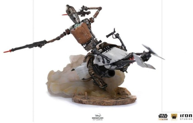 Iron Studios The Mandalorian IG-11 and The Child 1/10 Deluxe Art Scale Limited Edition Statue