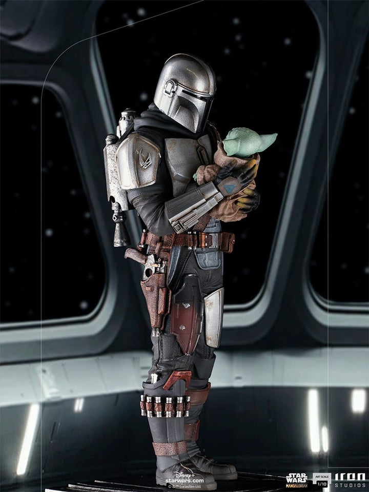 Iron Studios Star Wars The Mandalorian and Grogu 1/10 Deluxe Art Scale Statue
