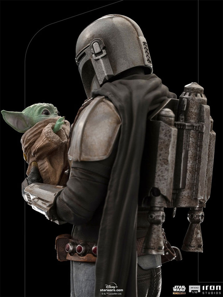 Iron Studios Star Wars The Mandalorian and Grogu 1/10 Deluxe Art Scale Statue