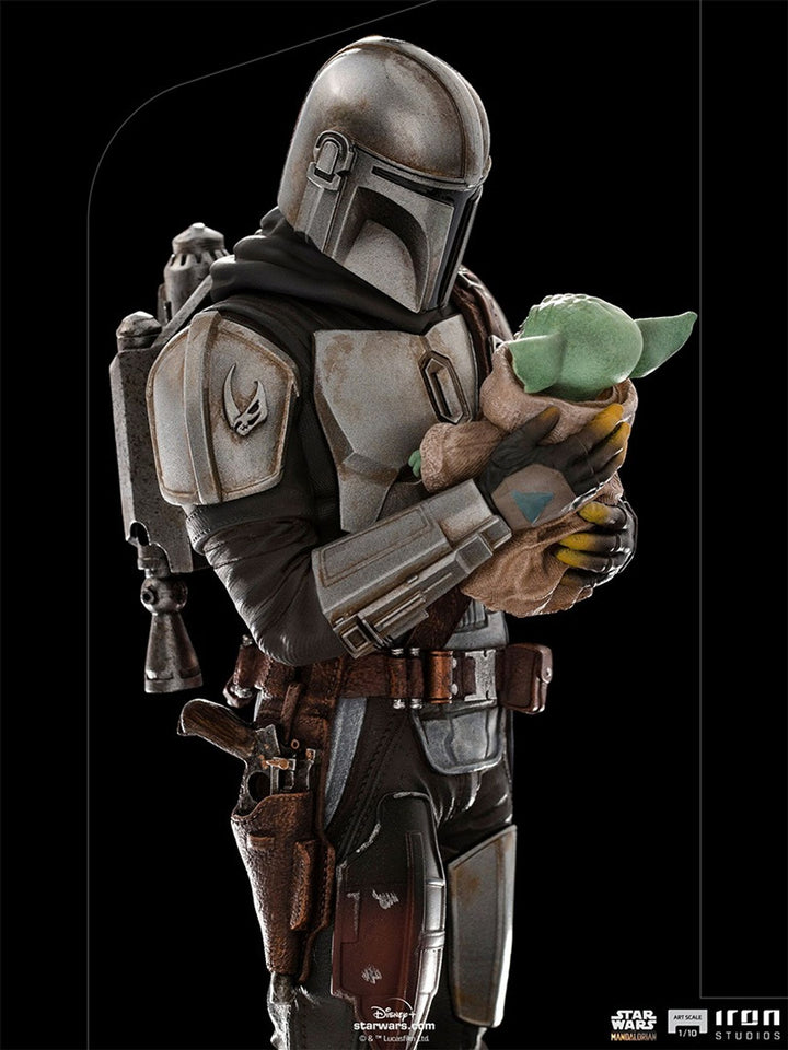 Iron Studios Star Wars The Mandalorian and Grogu 1/10 Deluxe Art Scale Statue