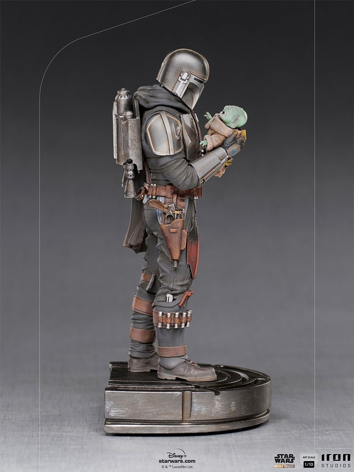 Iron Studios Star Wars The Mandalorian and Grogu 1/10 Deluxe Art Scale Statue