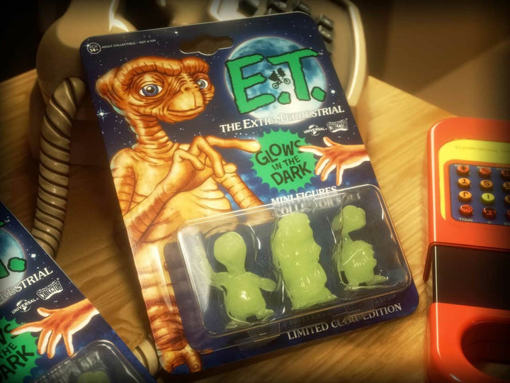Doctor Collector E.T. Glow In The Dark Mini-Figures Collector's Set - Infinity Collectables