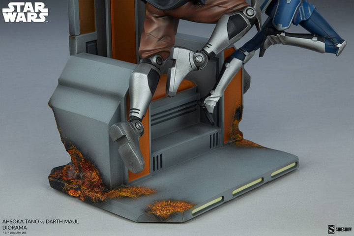 Sideshow Star Wars Ahsoka Tano Vs. Darth Maul Diorama, Infinity Collectables
