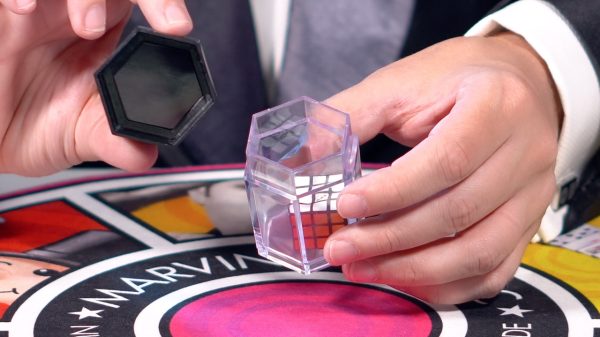 Marvin's Magic Rubik's Amazing Box of Magic Tricks - Infinity Collectables