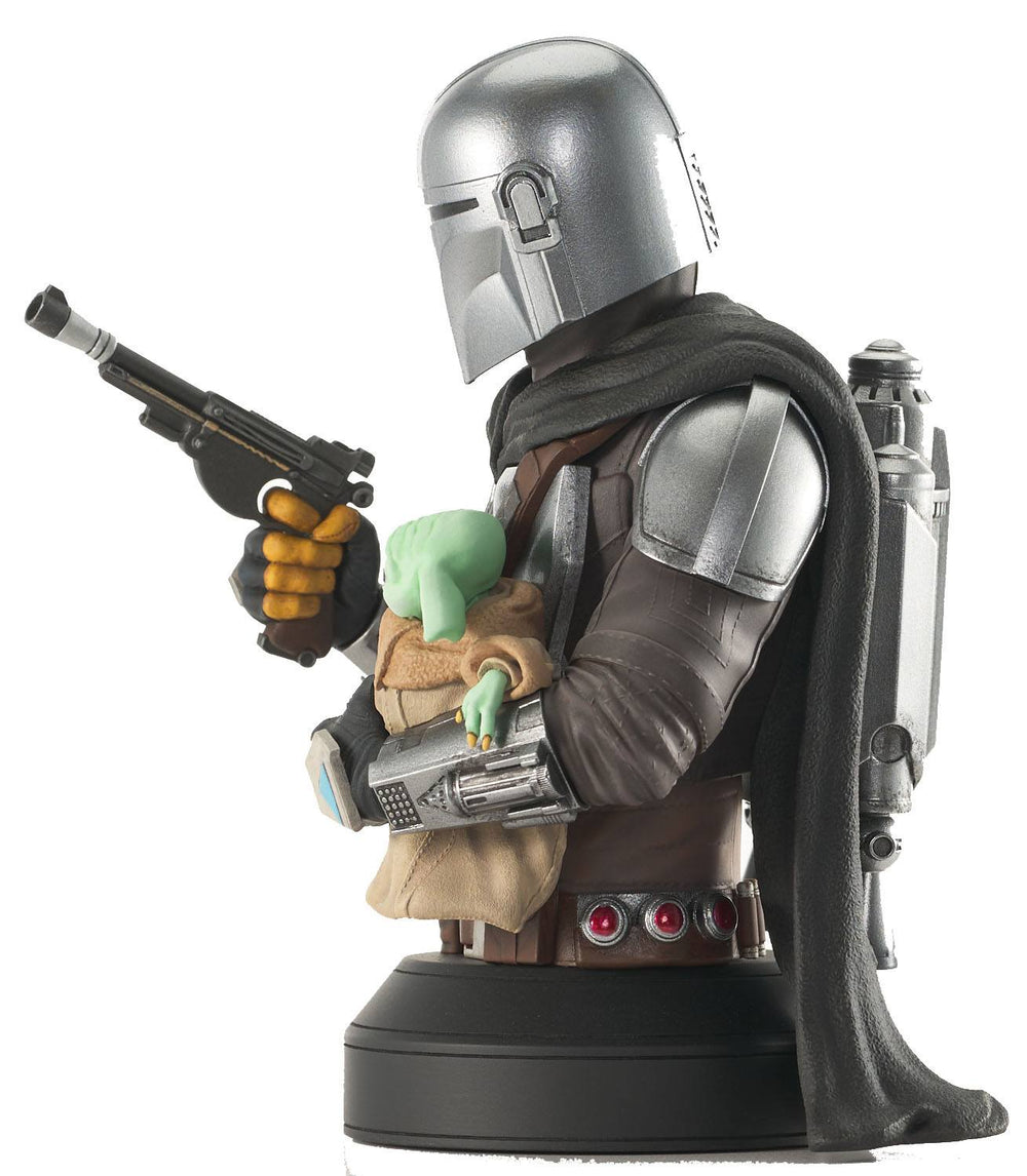 Star Wars The Mandalorian 1/6 Scale Bust The Mandalorian with Grogu 15 cm - Infinity Collectables