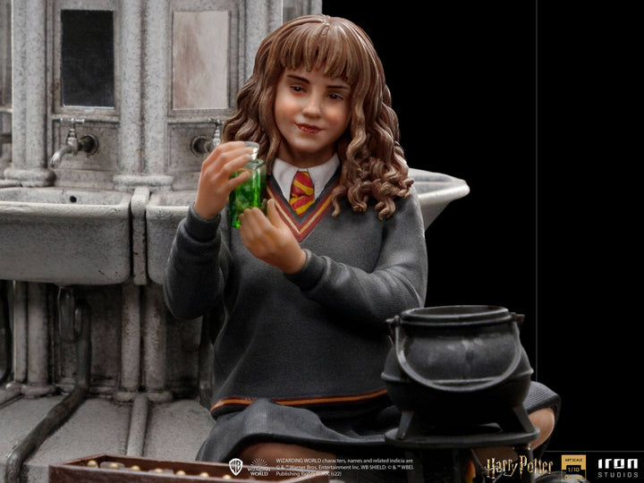 Iron Studios Harry Potter Deluxe Art Scale Statue Hermione Granger Polyjuice - Infinity Collectables