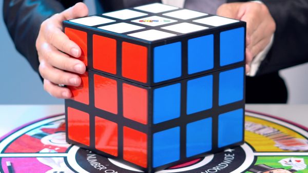 Marvin's Magic Rubik's Amazing Box of Magic Tricks - Infinity Collectables