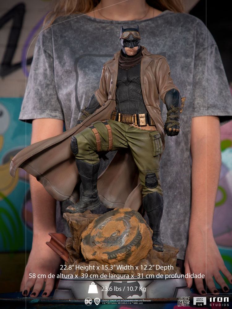 Iron Studios DC Zack Snyder's Justice League Art Scale 1:10 Knightmare Batman, Infinity Collectables