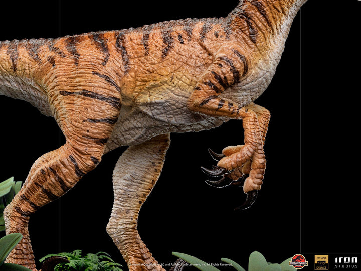 Iron Studios Jurassic World Deluxe Art Scale Statue 1-10 Velociraptor - Infinity Collectables