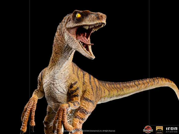 Iron Studios Jurassic World Deluxe Art Scale Statue 1-10 Velociraptor - Infinity Collectables