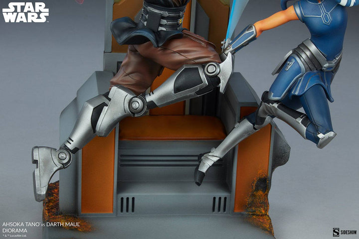 Sideshow Star Wars Ahsoka Tano Vs. Darth Maul Diorama, Infinity Collectables