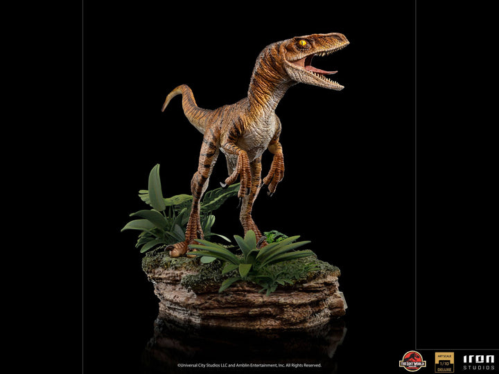Iron Studios Jurassic World Deluxe Art Scale Statue 1-10 Velociraptor - Infinity Collectables