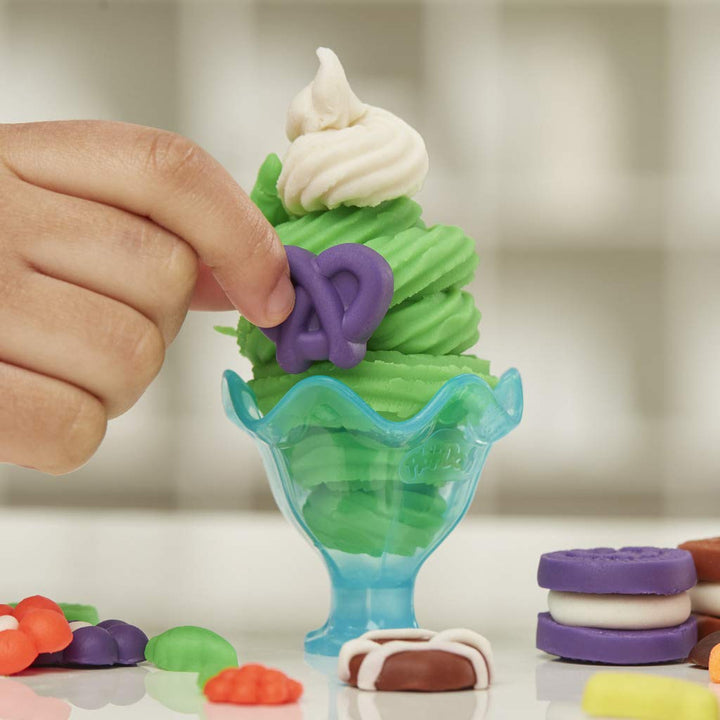 Play-Doh Kitchen Creations Ultimate Swirl Ice Cream Maker