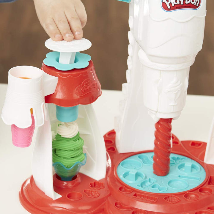 Play-Doh Kitchen Creations Ultimate Swirl Ice Cream Maker