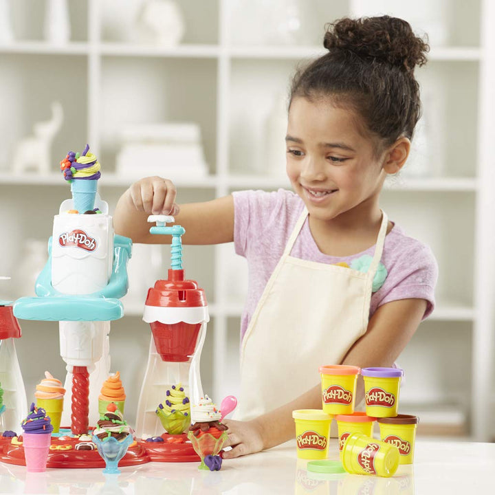 Play-Doh Kitchen Creations Ultimate Swirl Ice Cream Maker