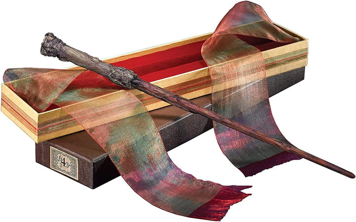 Official Harry Potter Wand in Ollivanders Box