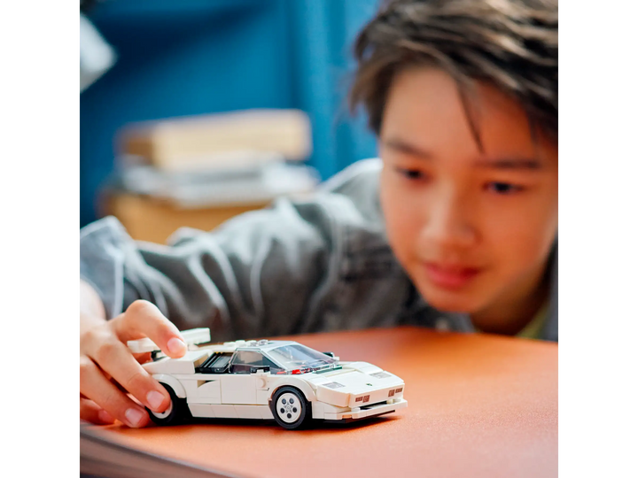 LEGO 76908 Speed Champions Lamborghini Countach Race Car