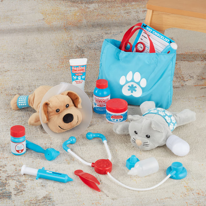 Melissa & Doug Examine & Treat Pet Vet Play Set
