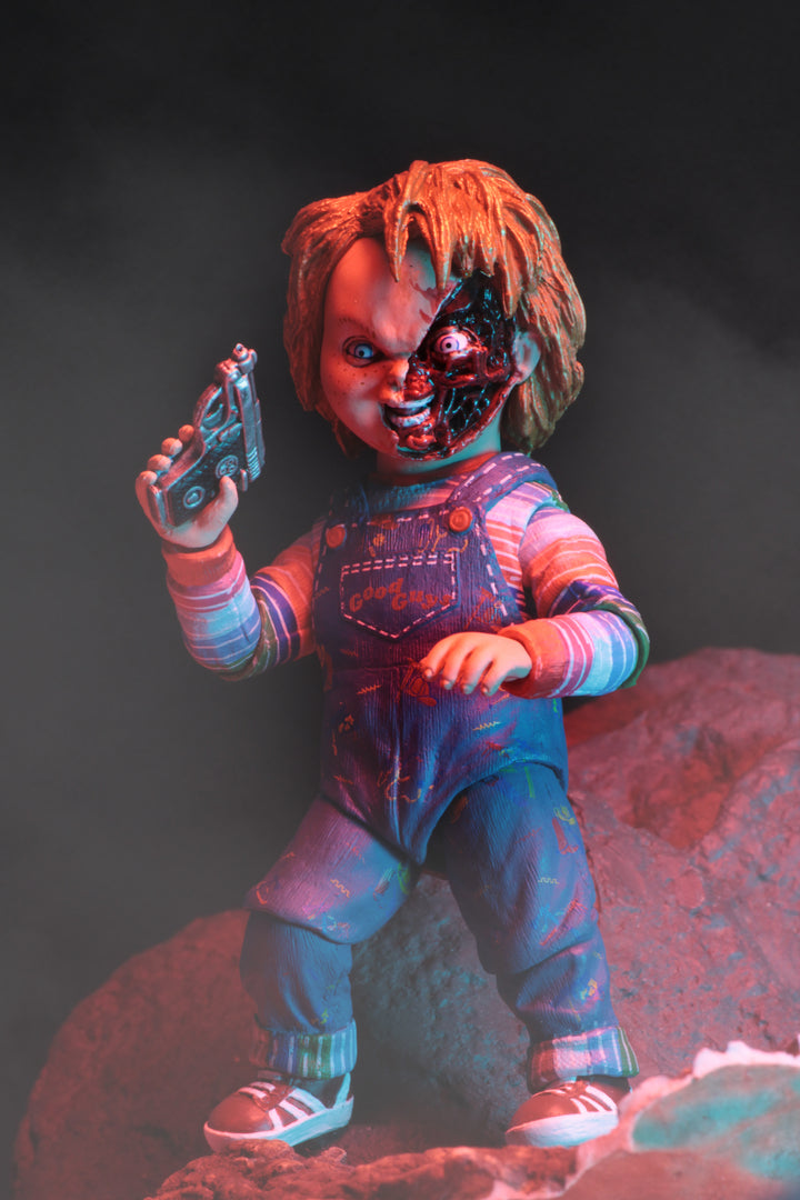 NECA Child's Play Ultimate 7" Chucky Action Figure