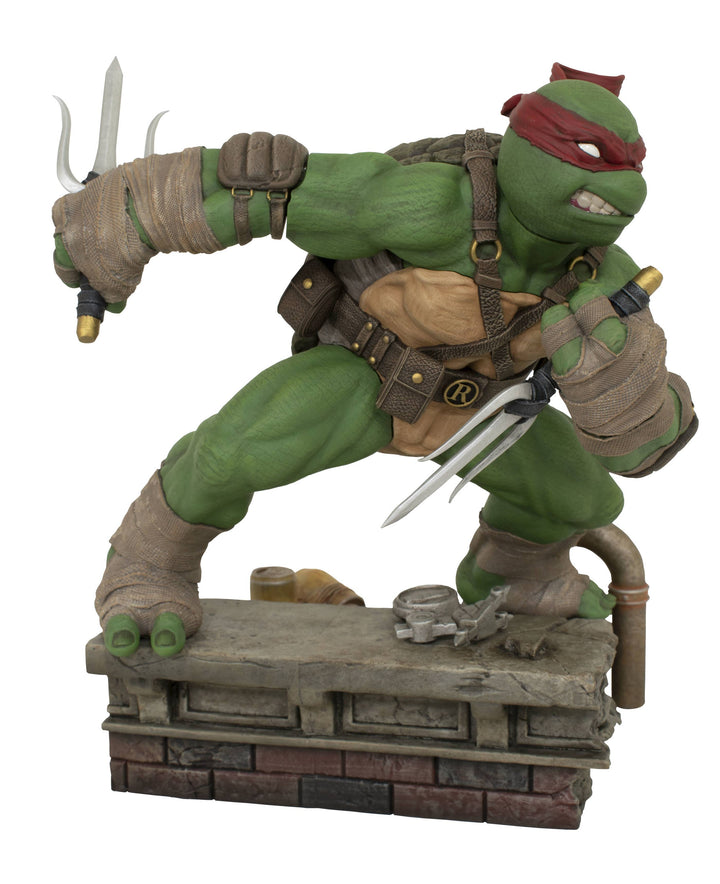 Diamond Select Teenage Mutant Ninja Turtles Gallery Raphael Figure Diorama