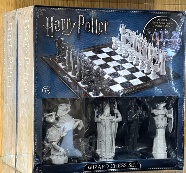 Harry Potter Wizard Chess Set