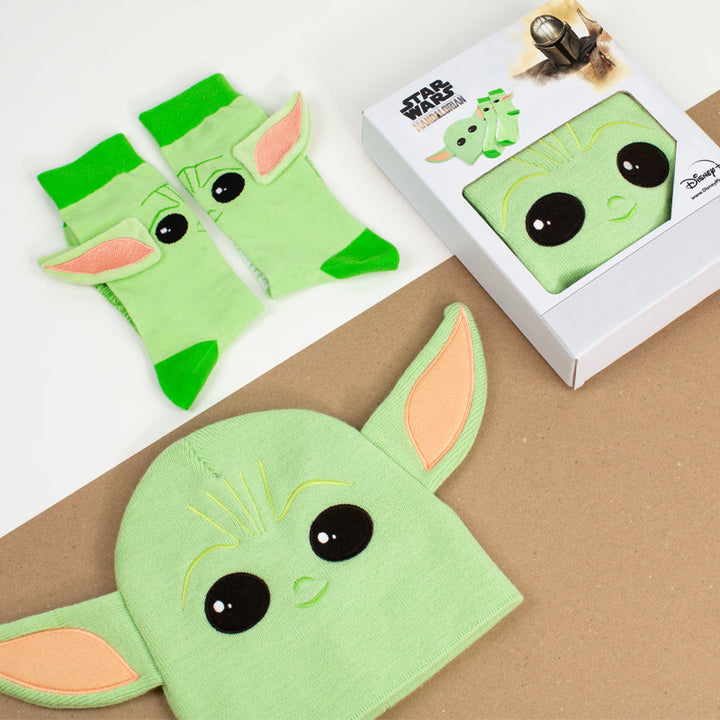 Official Star Wars The Mandalorian Baby Yoda Gift Set