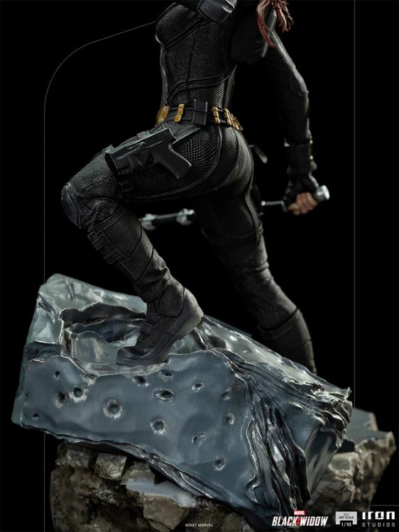 Iron Studios Black Widow Battle 1/10 Art Scale Limited Edition Natasha Romanoff Statue