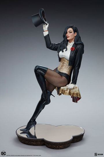 Sideshow DC Comics Premium Format Figure Zatanna 55 cm, Infinity Collectables