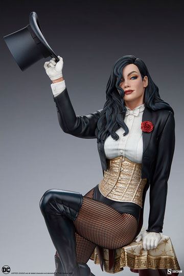 Sideshow DC Comics Premium Format Figure Zatanna 55 cm, Infinity Collectables