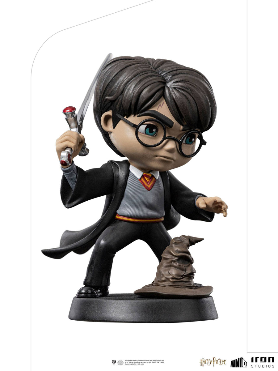 Iron Studios Harry Potter MiniCo Figure Harry Potter with Sword of Gryffindor, Infinity Collectables