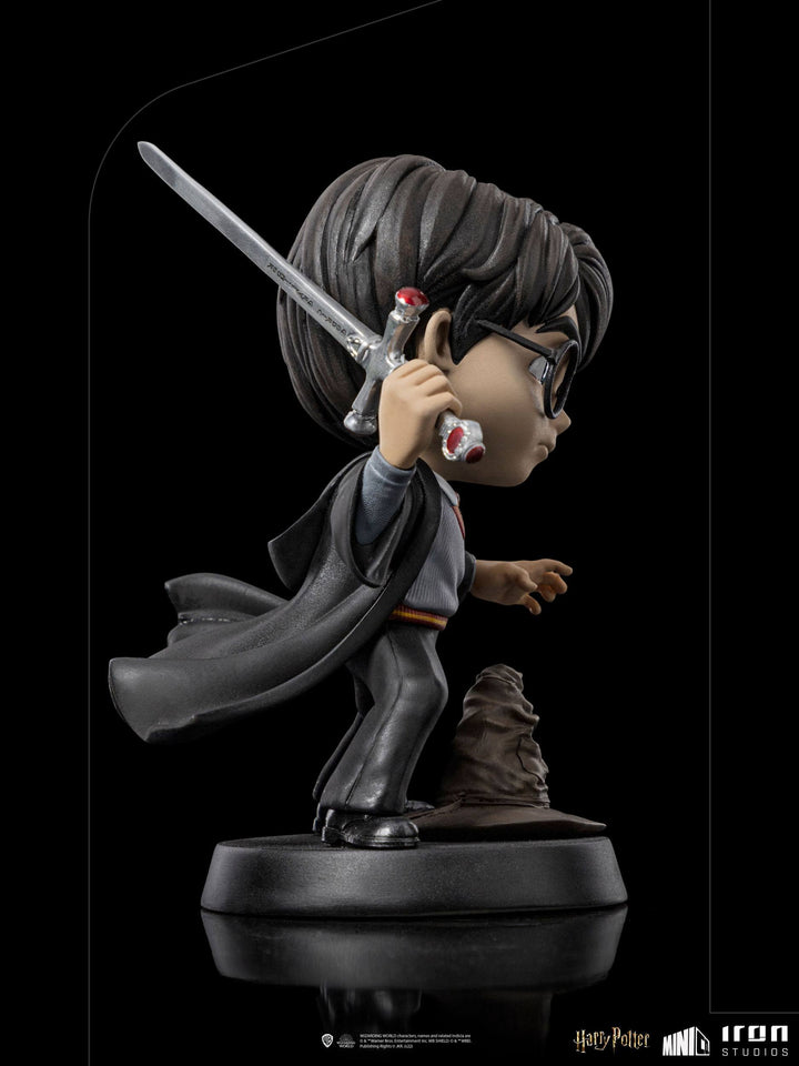 Iron Studios Harry Potter MiniCo Figure Harry Potter with Sword of Gryffindor, Infinity Collectables