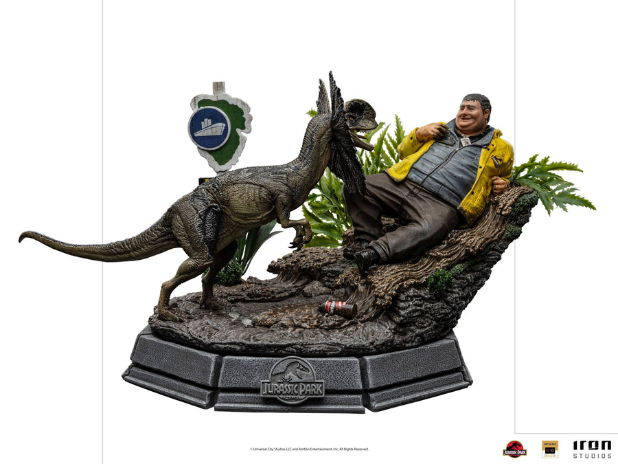 Iron Studios 1/10 Deluxe Art Scale Statue Jurassic Park Dennis Nedry With Dilophosaurus, Infinity Collectables