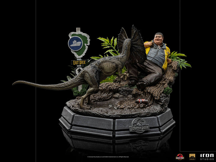 Iron Studios 1/10 Deluxe Art Scale Statue Jurassic Park Dennis Nedry With Dilophosaurus, Infinity Collectables