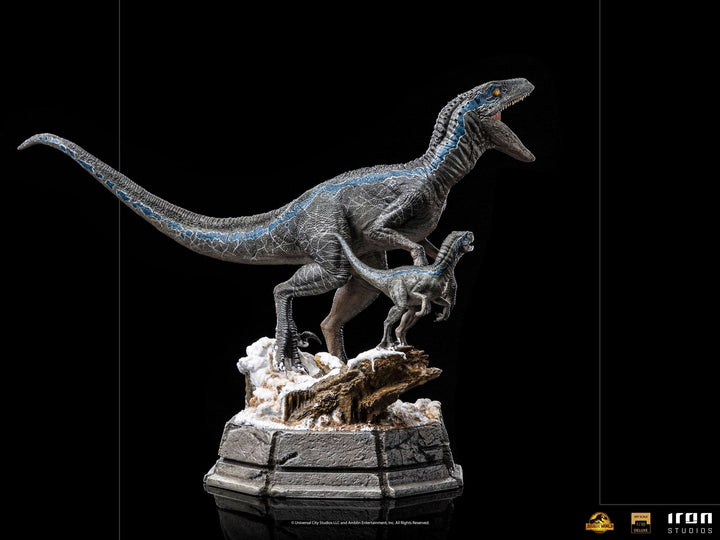 Iron Studios 1/10 Art Scale Statue Jurassic World Dominion Deluxe Blue and Beta, Infinity Collectables