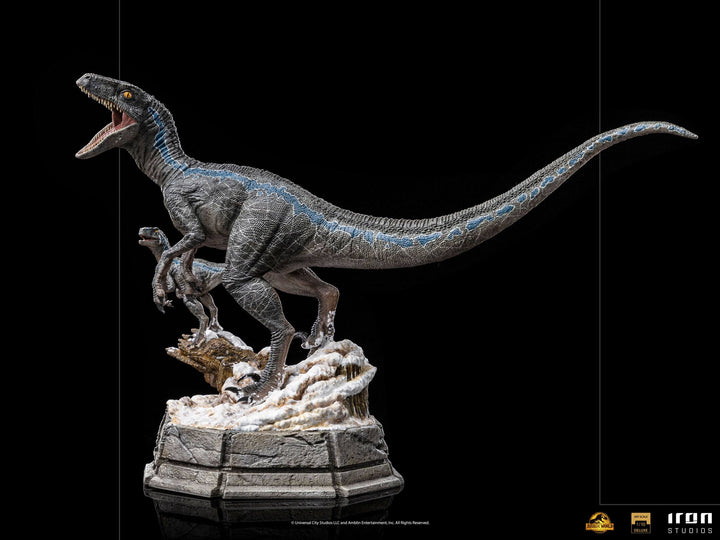 Iron Studios 1/10 Art Scale Statue Jurassic World Dominion Deluxe Blue and Beta, Infinity Collectables