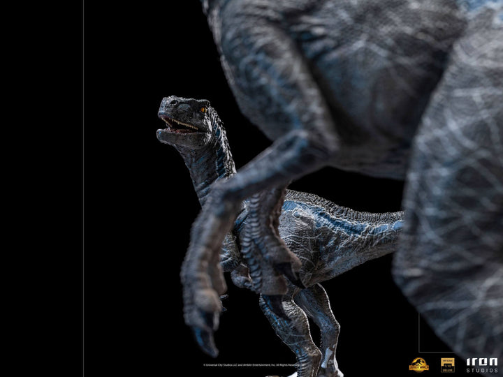 Iron Studios 1/10 Art Scale Statue Jurassic World Dominion Deluxe Blue and Beta, Infinity Collectables