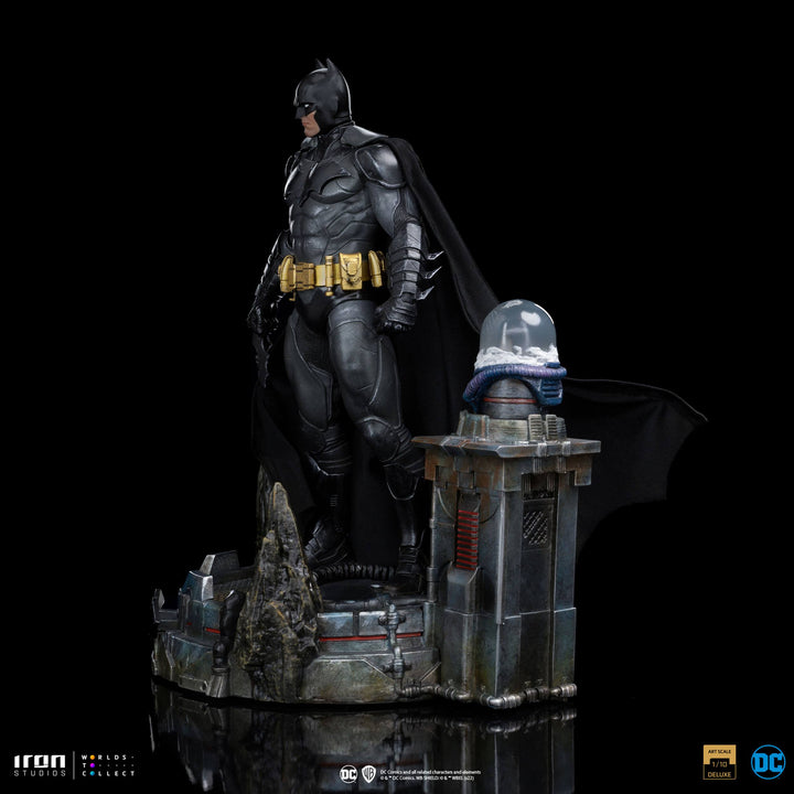 Iron Studios DC Comics Batman Unleashed Deluxe 1/10 Art Scale Statue
