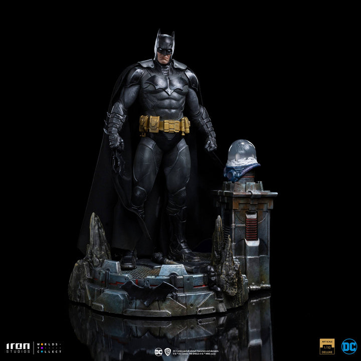 Iron Studios DC Comics Batman Unleashed Deluxe 1/10 Art Scale Statue