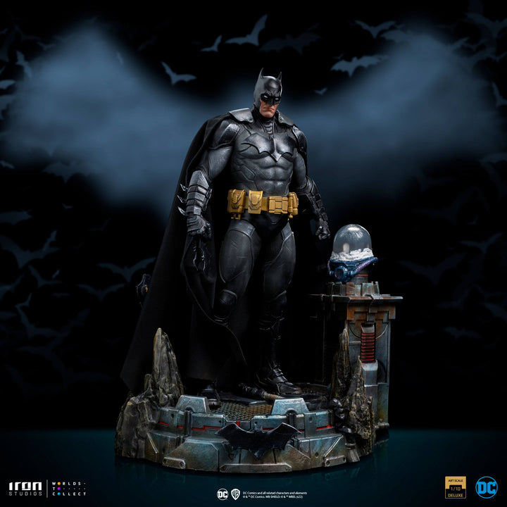 Iron Studios DC Comics Batman Unleashed Deluxe 1/10 Art Scale Statue