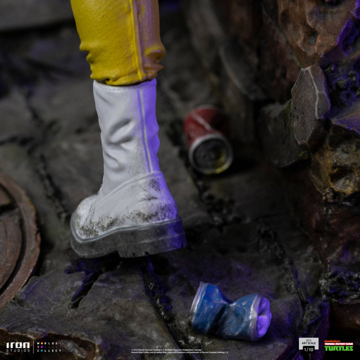 Iron Studios TMNT April O'Neil 1/10 Art Scale Statue